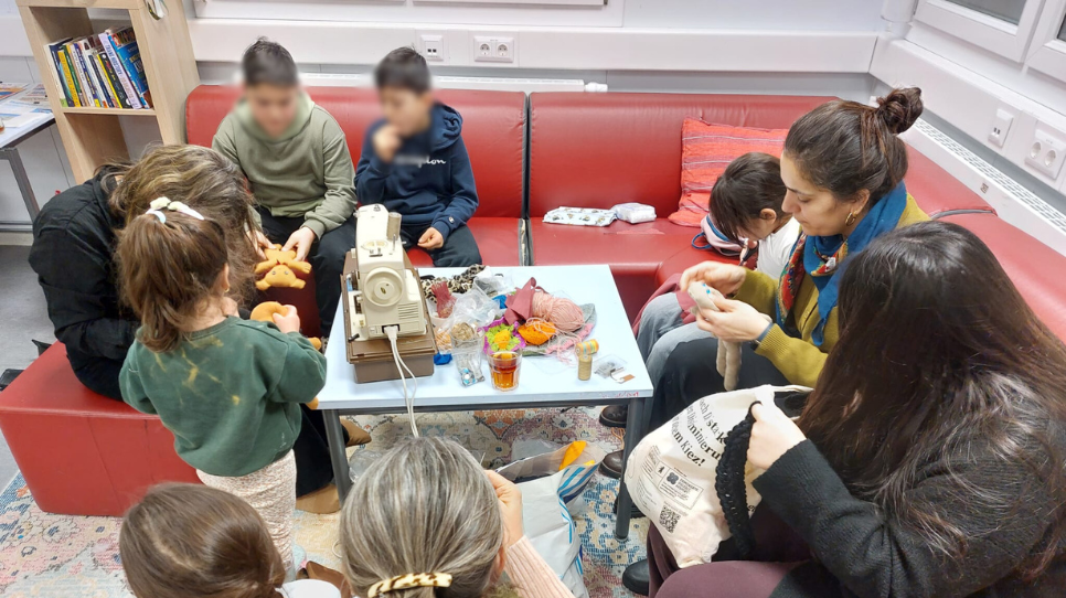 Familienzentrum High-Deck/Keine Langeweile in den Winterferien bei Yekmal eV/Keine Langeweile in den Winterferien bei Yekmal (1).png